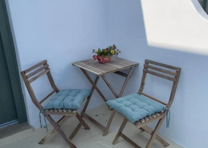 Kisari Cozy Kímolos