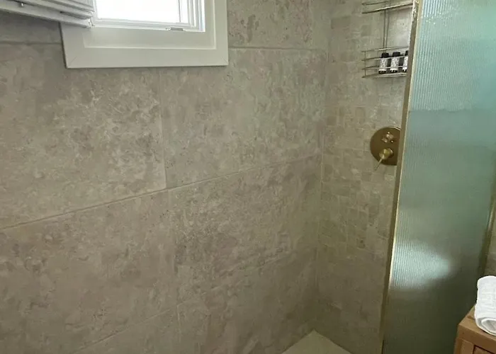 Kisari Cozy Kímolos